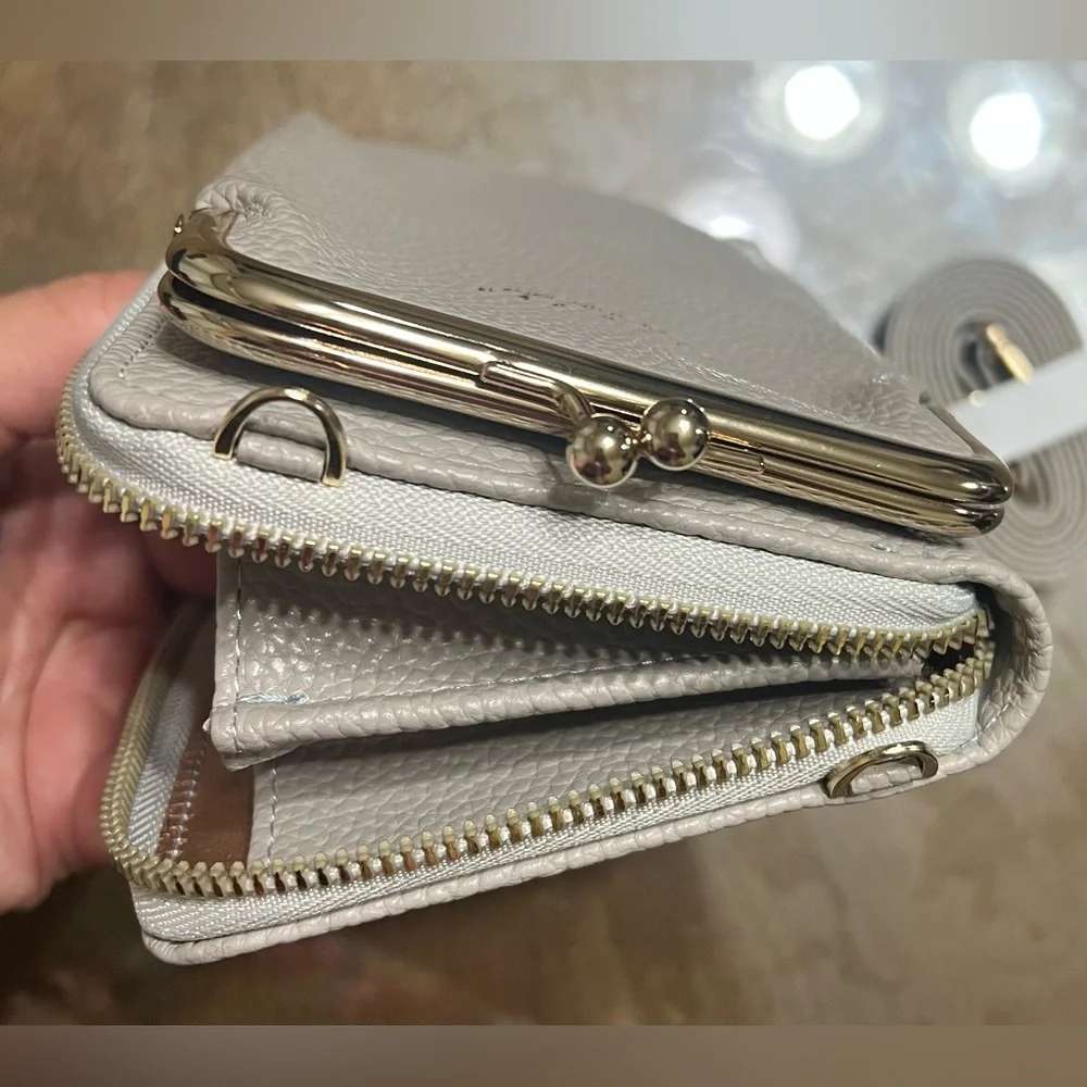 New with out tags tan Leather Crossbody Bag - Picture 6 of 7